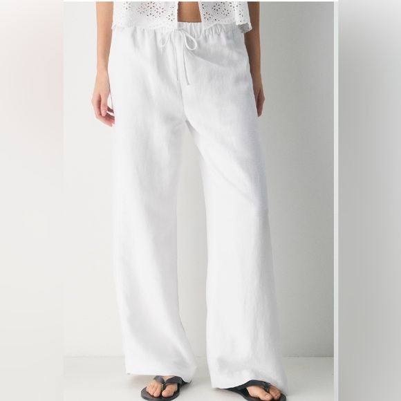 Aritzia Pants - Aritzia White Wide Leg Drawstring Pants